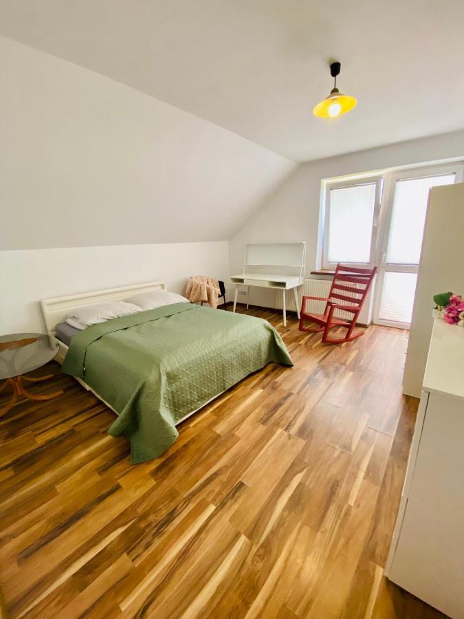 Homestay Komfortowy Dla Dwojga Z Balkonem Marcinkowicka