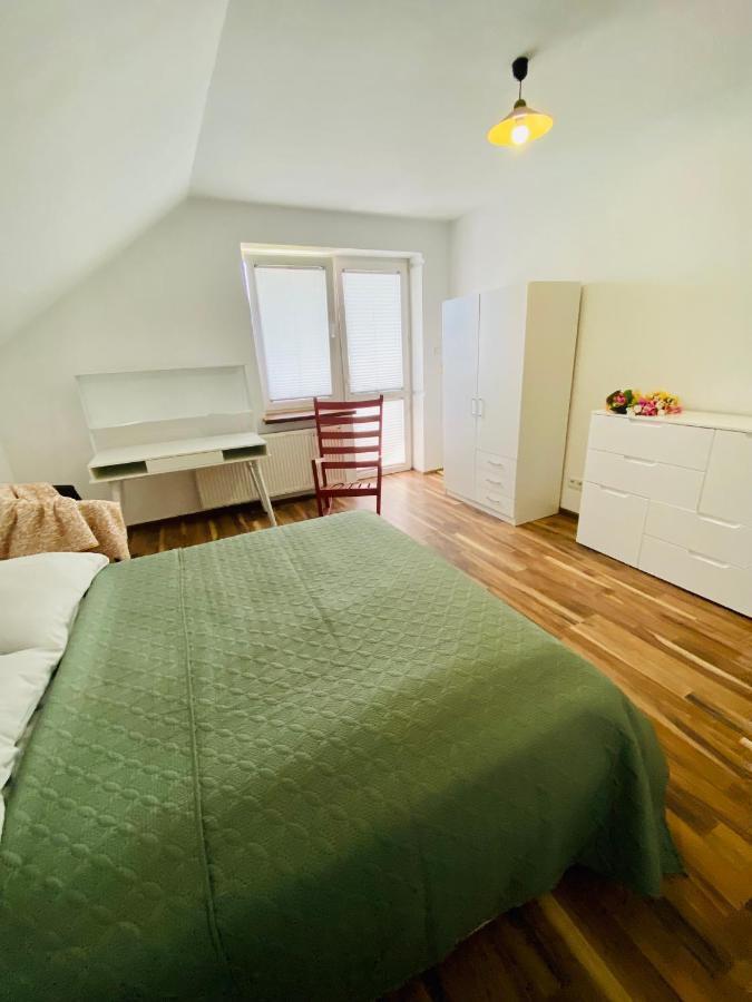 Komfortowy Dla Dwojga Z Balkonem Marcinkowicka Homestay